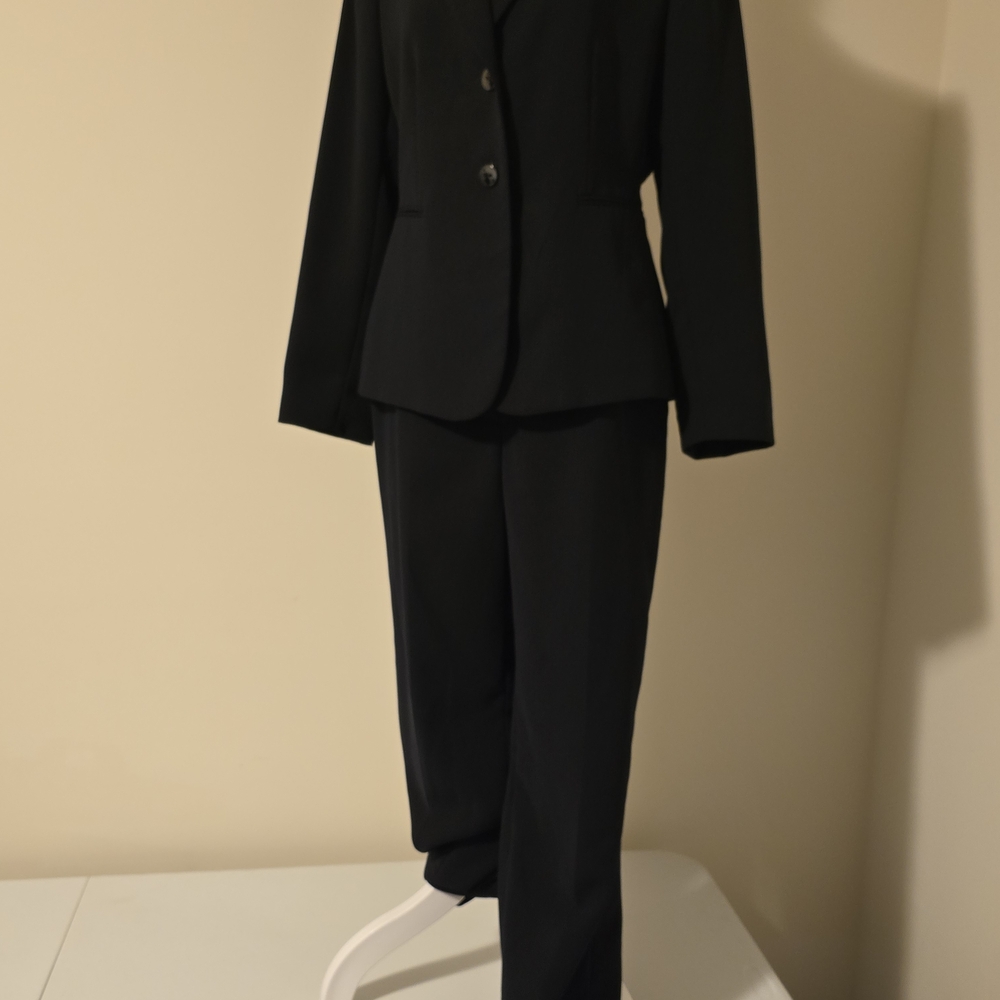 Tahari Women's Navy Blue Pant Suit Set, Petite
